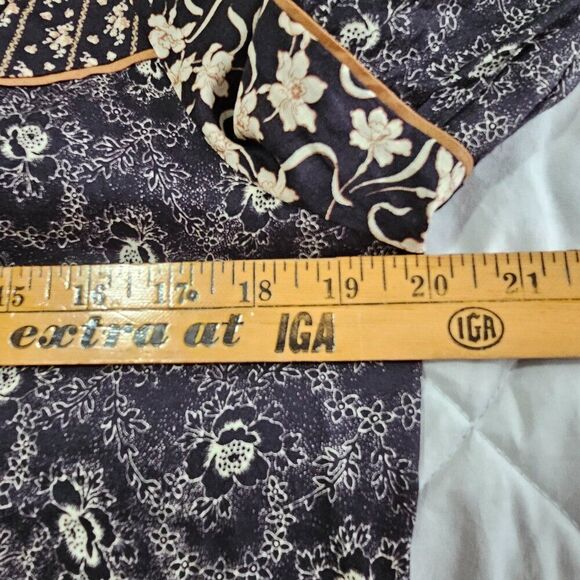 NWOT PAIGE FLORAL BOHO SPLIT V NECK LONGSLEEVES TOP SIZE M - Picture 13 of 15